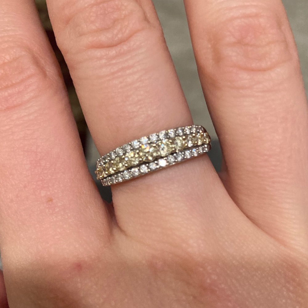 14k white and yellow gold yellow and white diamond ring Size 7